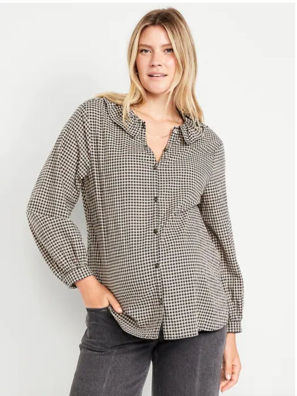 Long-Sleeved Maternity Shirt with Ruffles